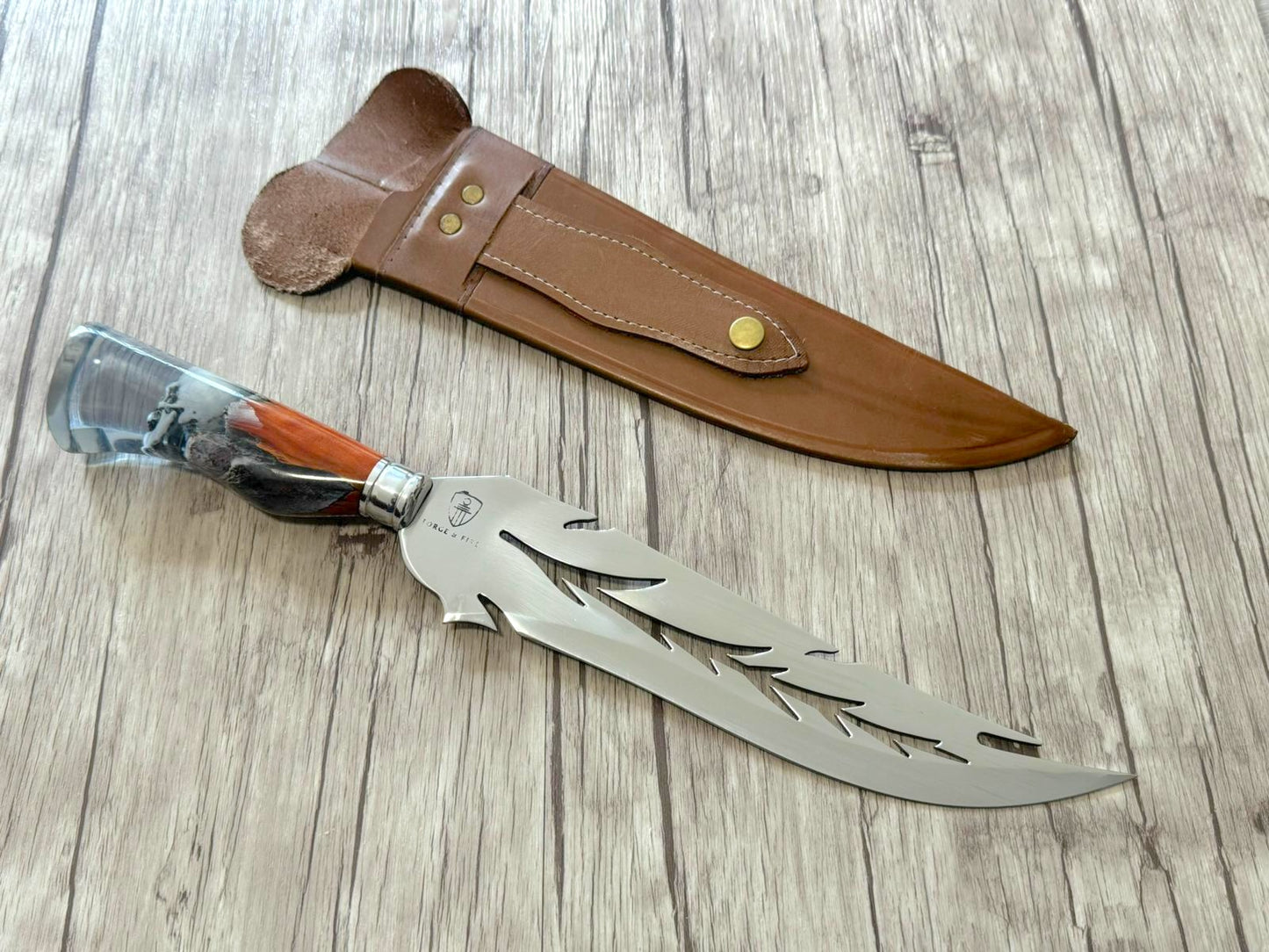 Leaf Knife, Stailess Steel Blade, Hybrid Handle, 380, SS10-050