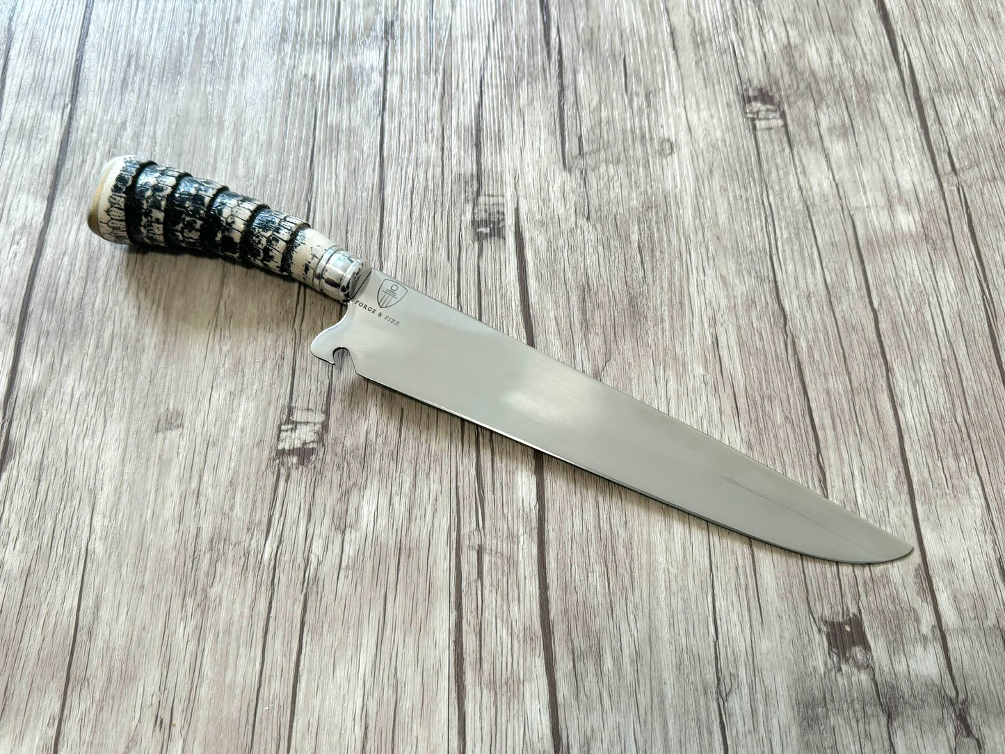 Synthetic Armadillo Tail Knife, Stainless Steel Blade, Hybrid Handle, 385mm, SS10-047A