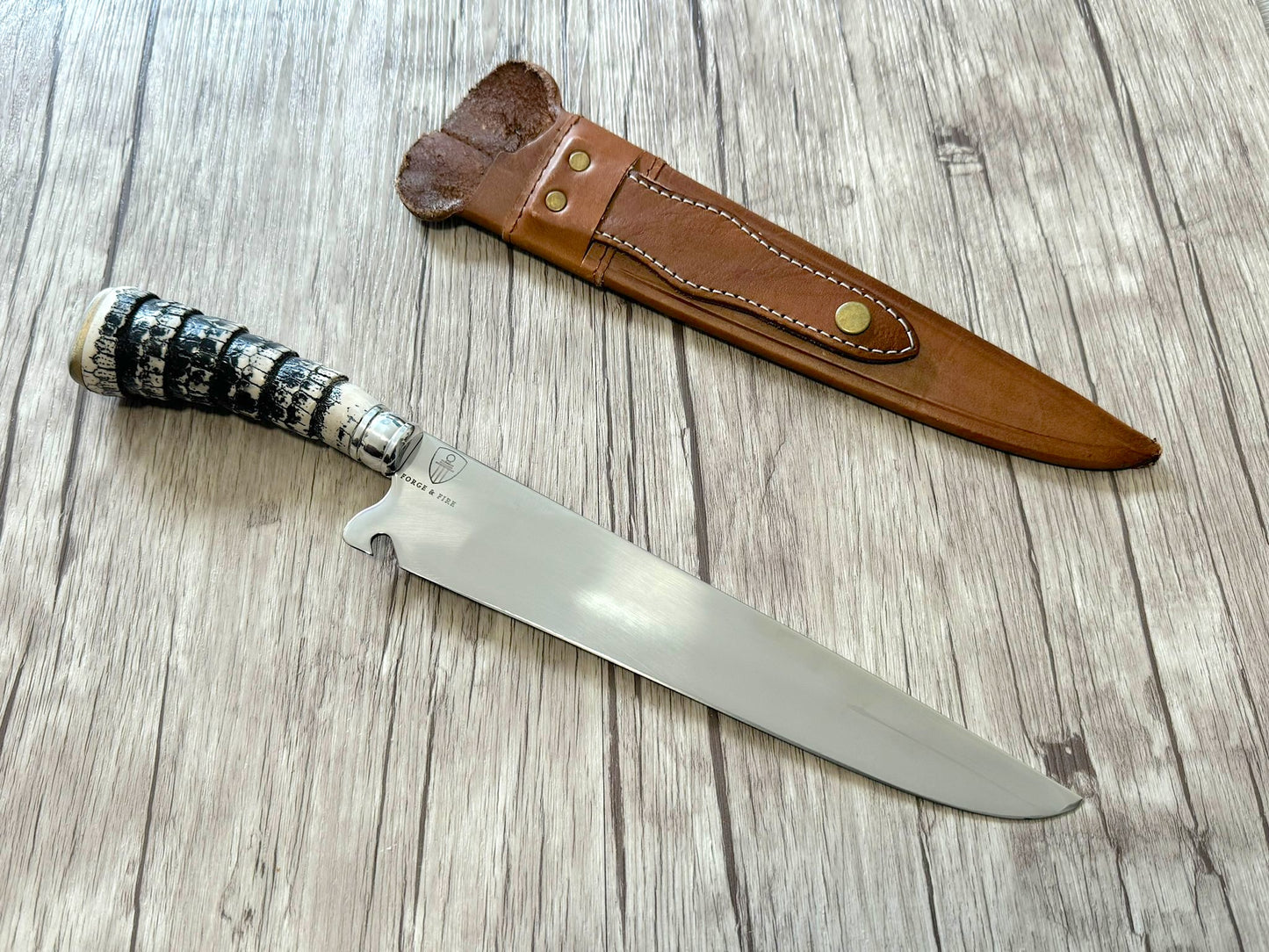 Synthetic Armadillo Tail Knife, Stainless Steel Blade, Hybrid Handle, 385mm, SS10-047A